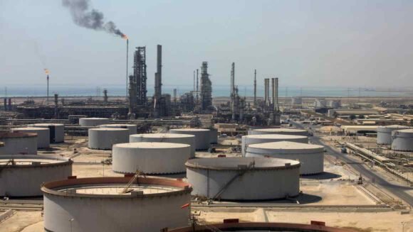 Aramco helicopter crashes at Saudi port