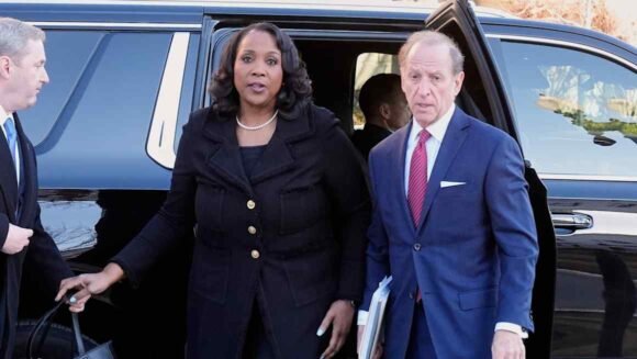 Trump revives threat to sack Fed governor Lisa Cook